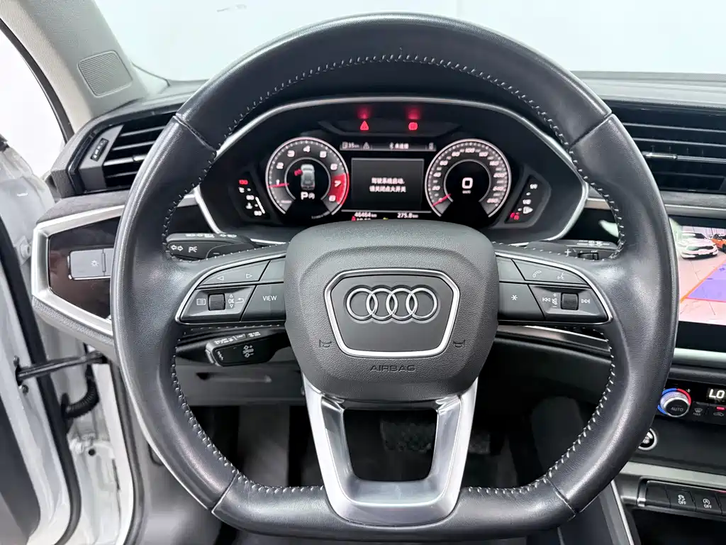 Audi Q3 2022 — фото 12