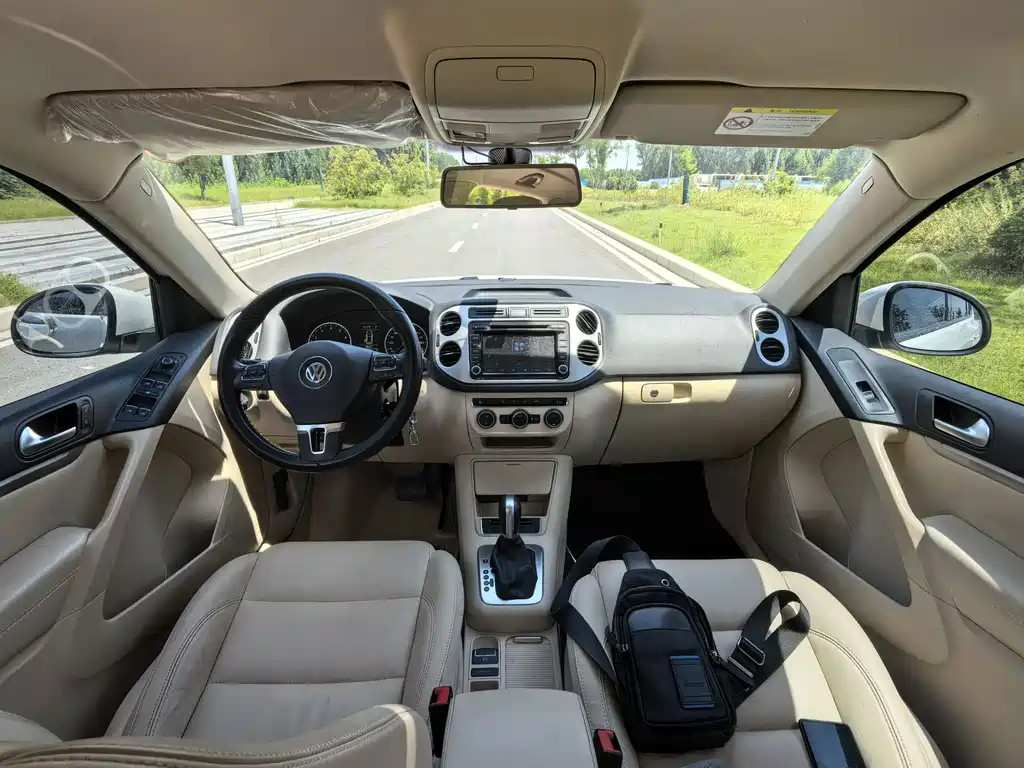 Volkswagen Tiguan 2015 — фото 18