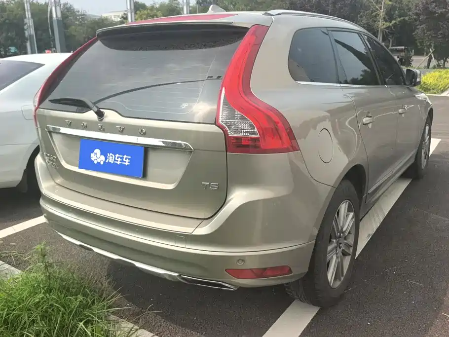 Volvo XC60 2015 — фото 3
