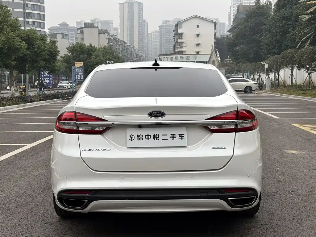 Ford Mondeo 2018 — фото 8
