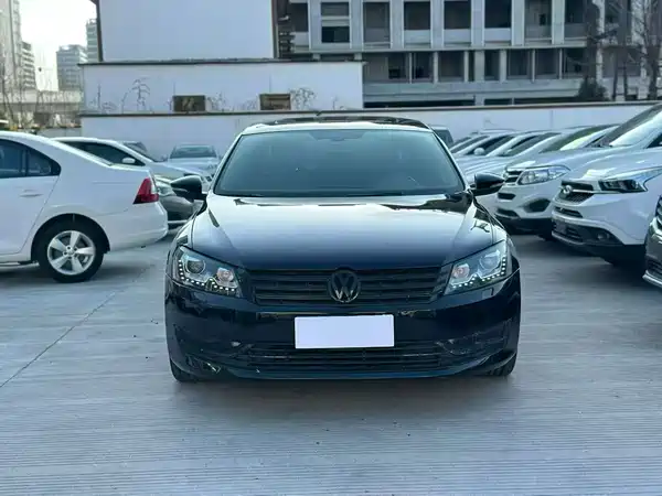 Volkswagen Passat 2011