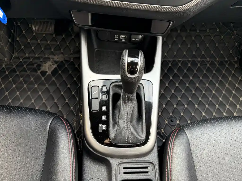 Kia KX3 2016 — фото 10
