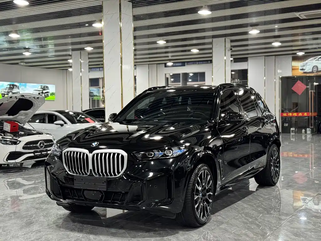 BMW X5 2025 — фото 1