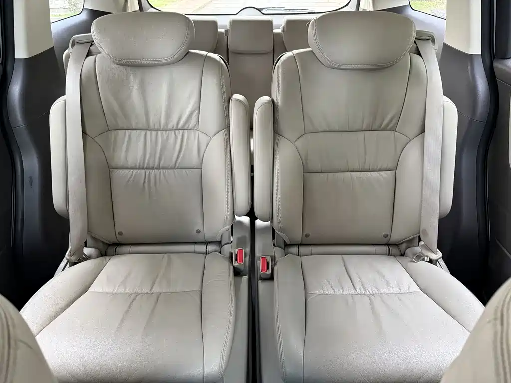Honda Odyssey 2016 — фото 19