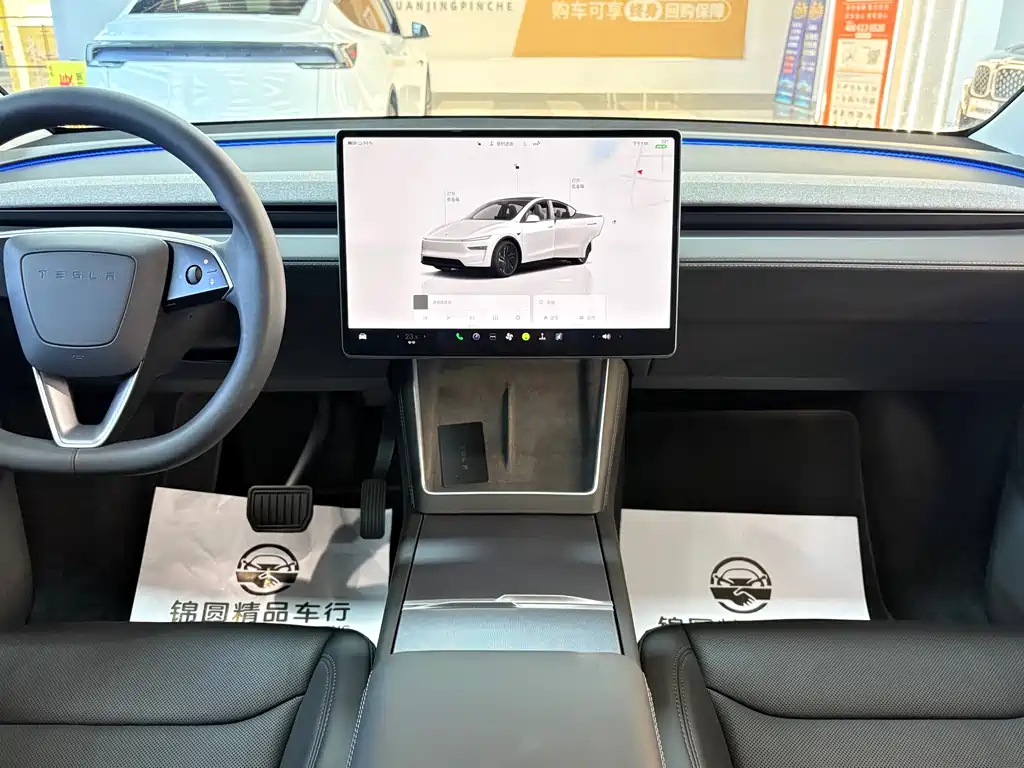 Tesla Model Y 2025 — фото 14