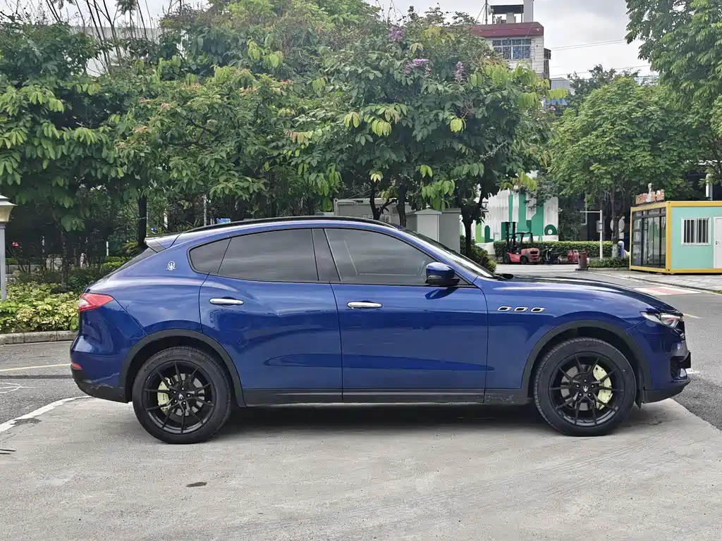 Maserati Levante 2019 — фото 7