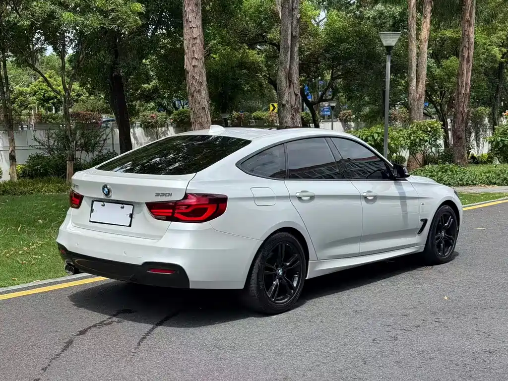 BMW 3 Series GT 2021 — фото 14