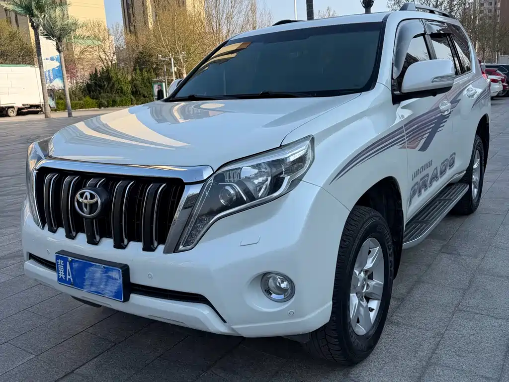 Toyota Prado 2016 — фото 1
