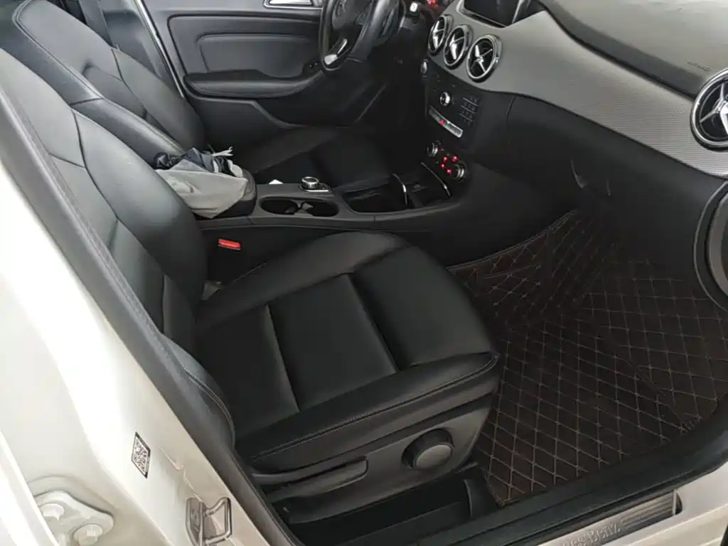 Mercedes-Benz B-Class 2018 — фото 25