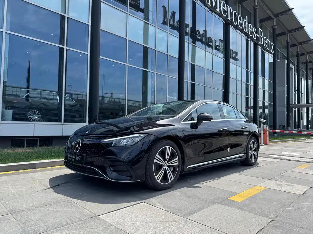 Mercedes-Benz EQE 2025