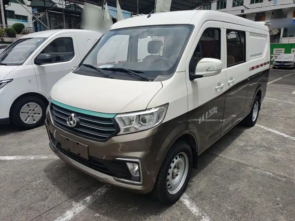 Kuayue Star V5 EV 2022 — фото 1