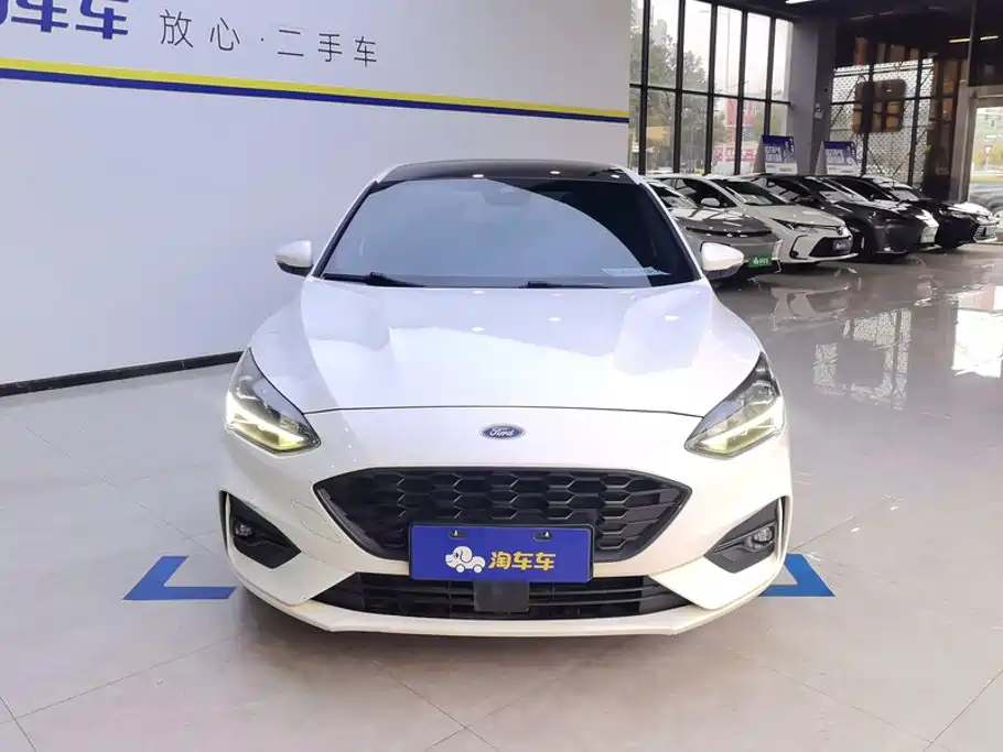 Ford Focus 2020 — фото 2