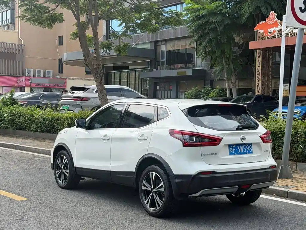 Nissan Qashqai 2021 — фото 11