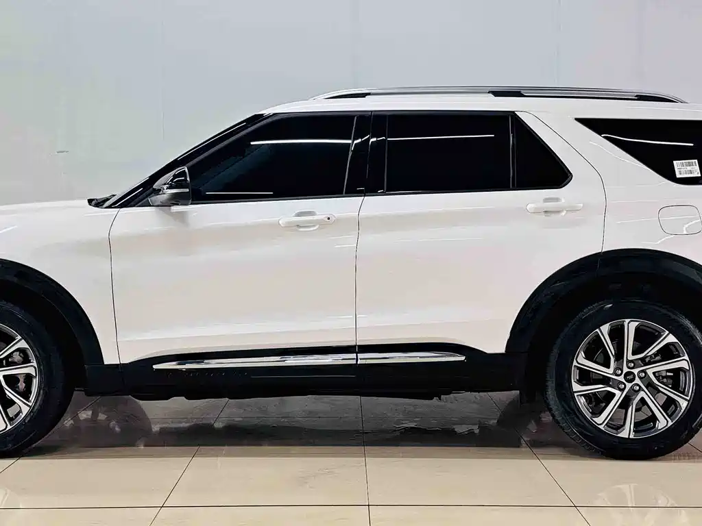 Ford Explorer 2025 — фото 5