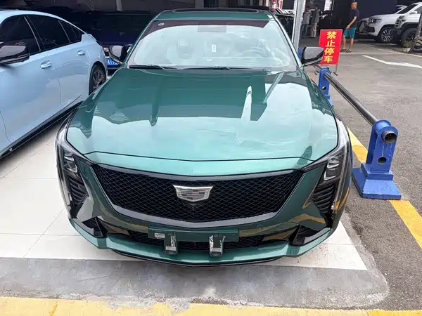 Cadillac CT5 2025