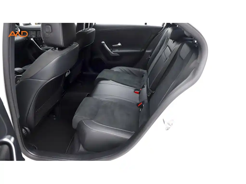 Mercedes-Benz A-Class 2022 — фото 7