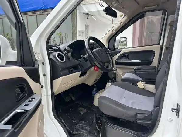 Changan Ruixing EM80 2023