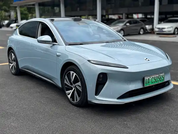 NIO ET5 2022