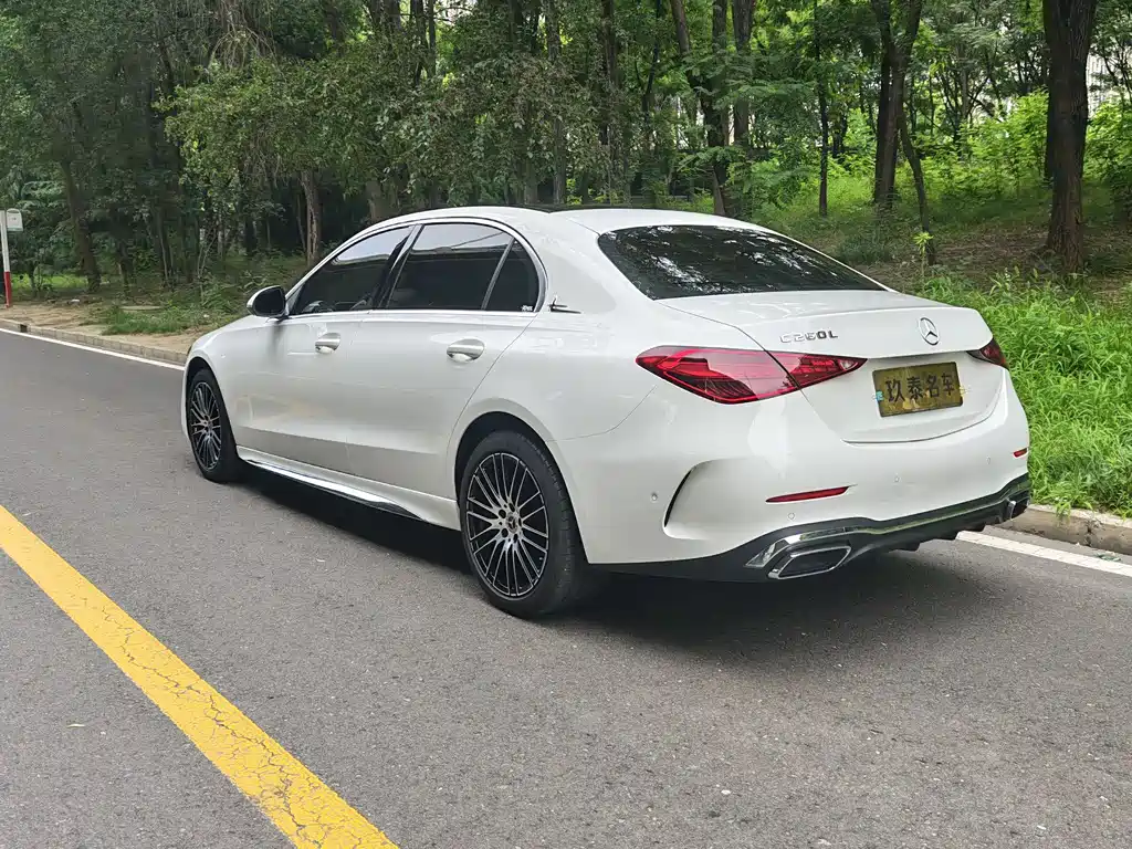 Mercedes-Benz C-Class 2022