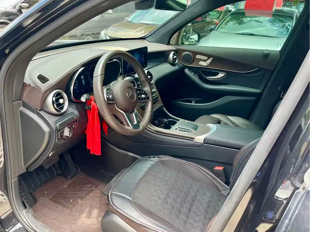 Mercedes-Benz GLC 2020
