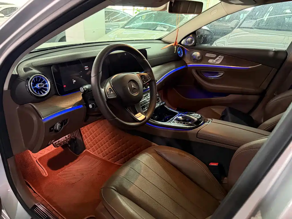 Mercedes-Benz E-Class 2016 — фото 10