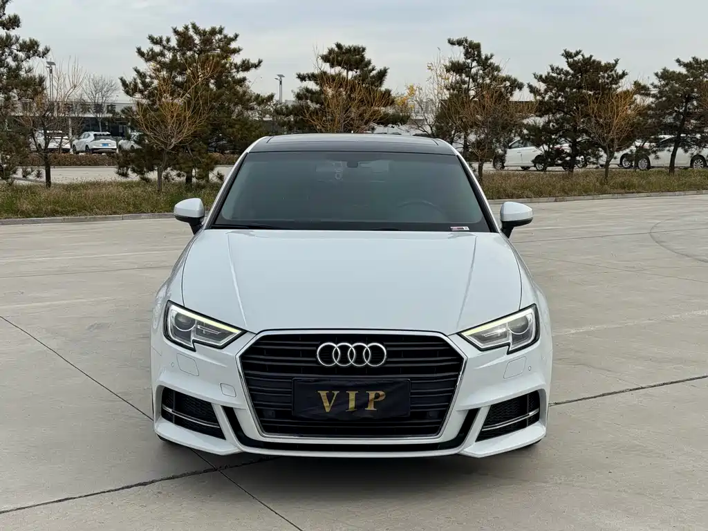 Audi A3 2019 — фото 4