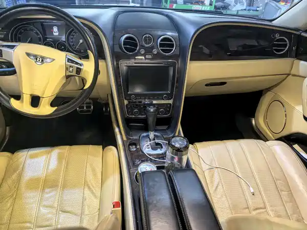 Bentley Flying Spur 2014