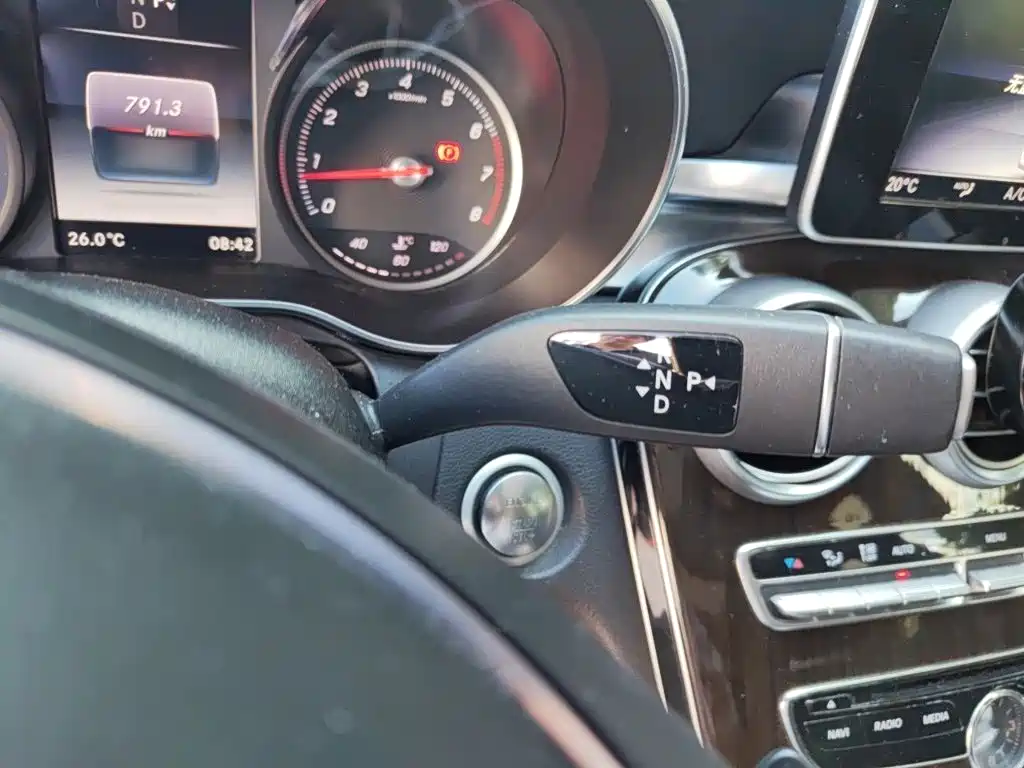 Mercedes-Benz C-Class 2018 — фото 9