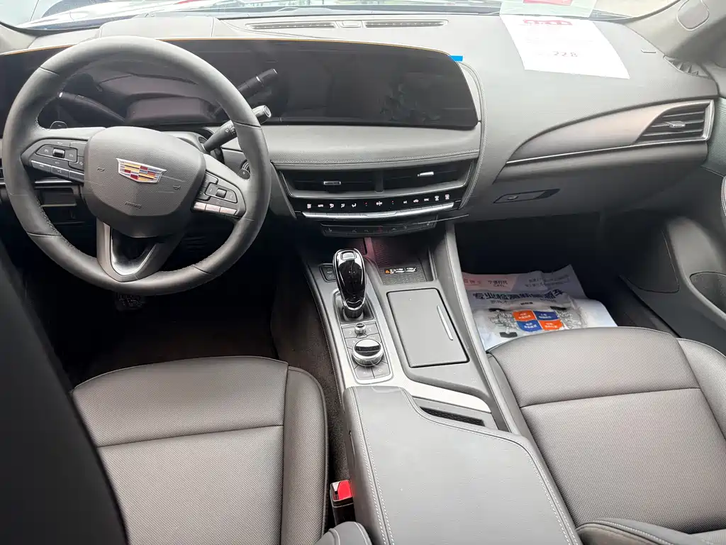 Cadillac CT5 2025 — фото 10