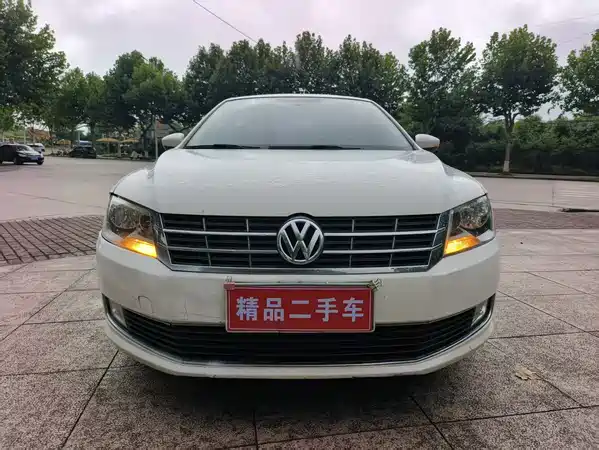 Volkswagen Lavida 2013