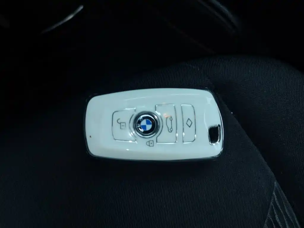 BMW 1 Series 2015 — фото 9