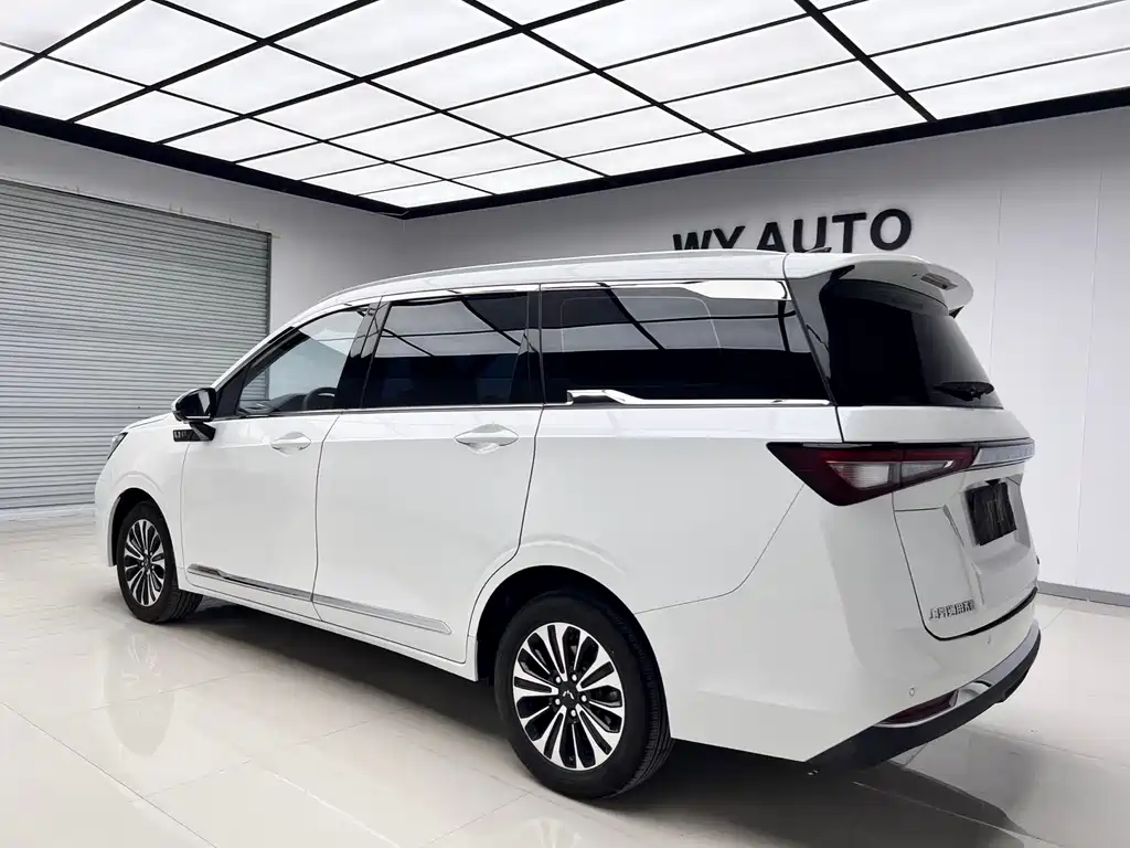 Wuling Jiachen 2022
