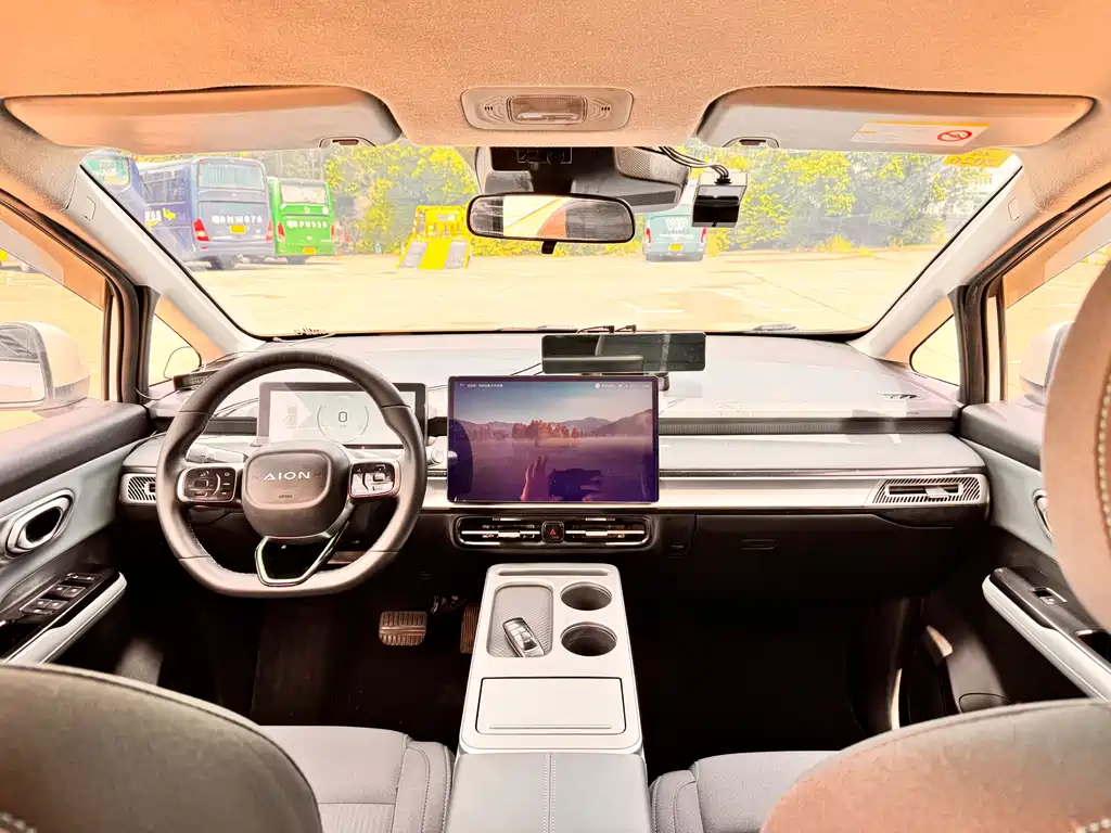 Aion AION Y 2025款 Plus 510 乐享行政版 58.9kWh 2025 — фото 10