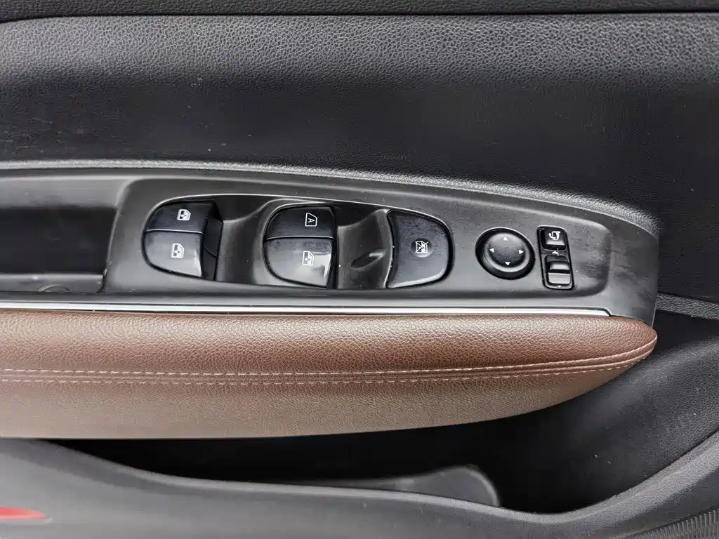 Renault Koleos 2020 — фото 9