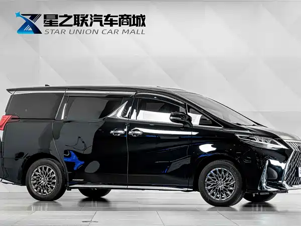 Lexus LM 2023