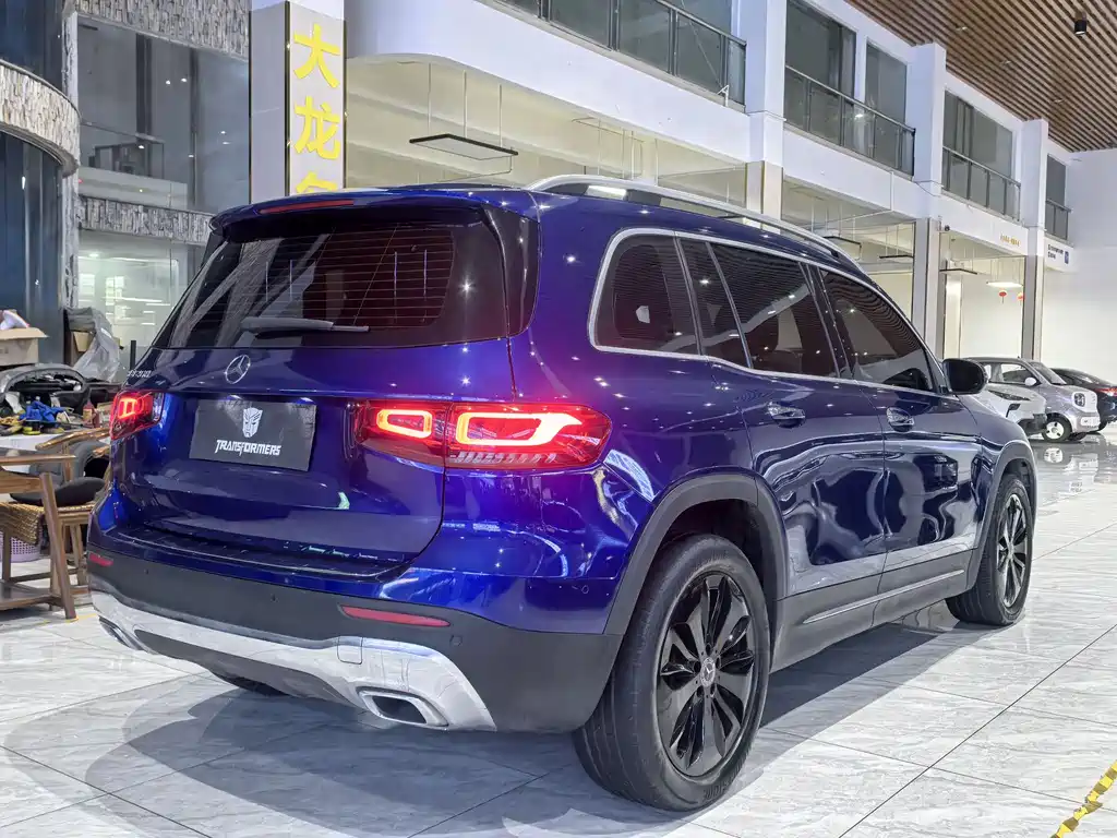 Mercedes-Benz GLB 2021