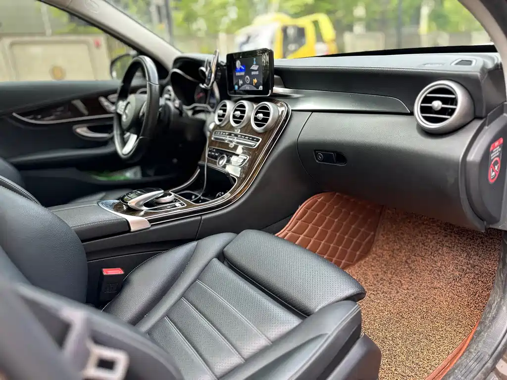 Mercedes-Benz C-Class 2016 — фото 14