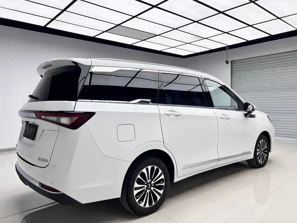 Wuling Jiachen 2022