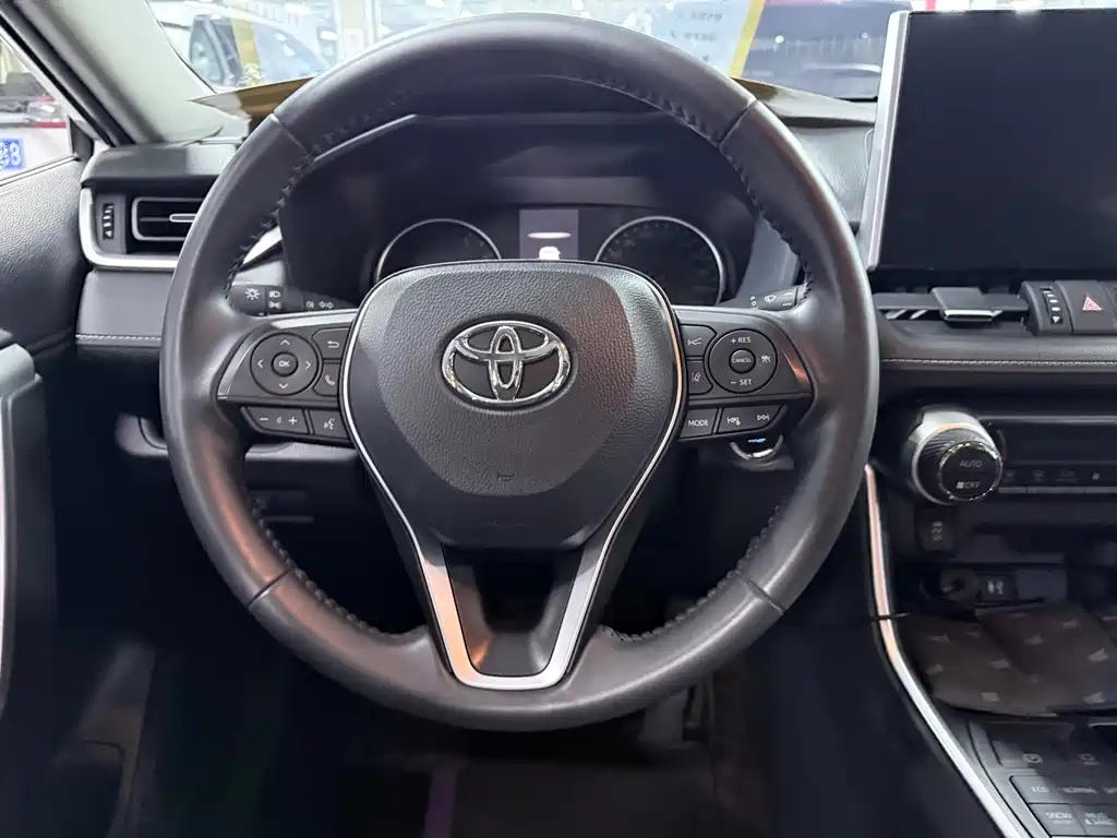 Toyota Wildlander 2022 — фото 13