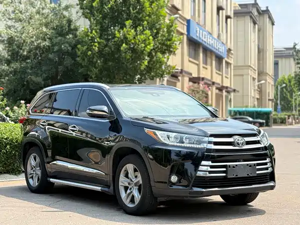 Toyota Highlander 2018