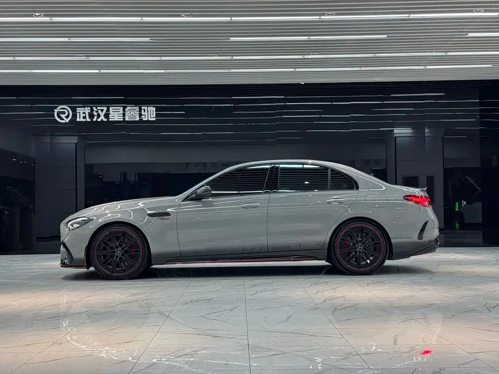 Mercedes-Benz C-Class AMG New Energy 2025 — фото 3
