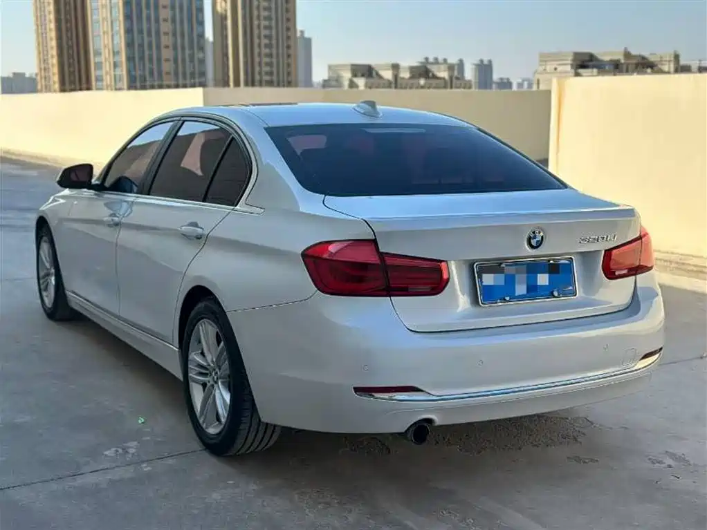 BMW 3 Series 2016 — фото 9