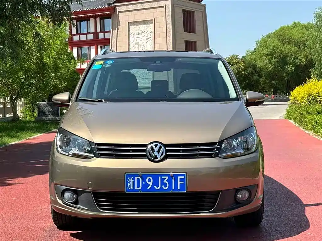 Volkswagen Touran 2016