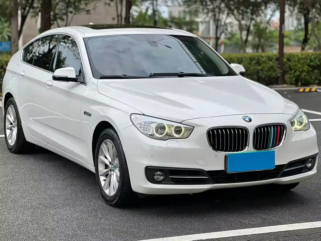 BMW 5 Series GT 2015 — фото 4