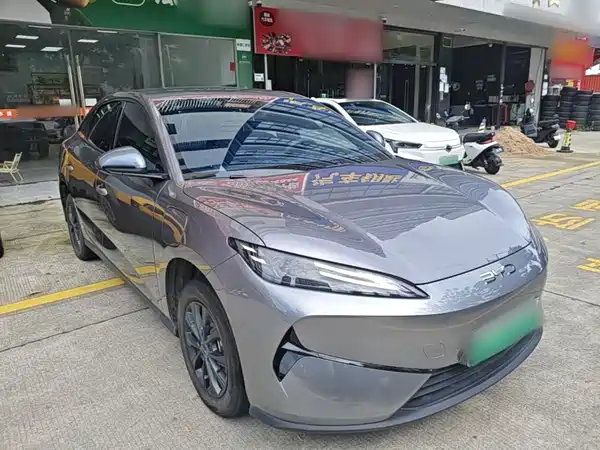BYD e7 2025