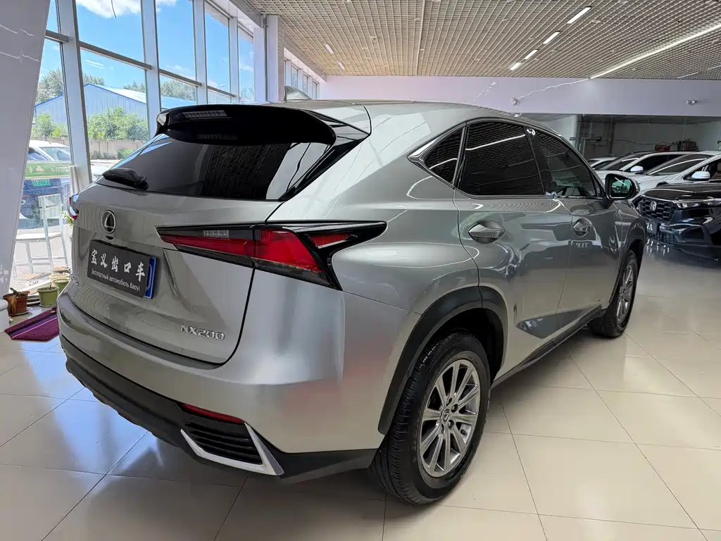 Lexus NX 2021 — фото 20