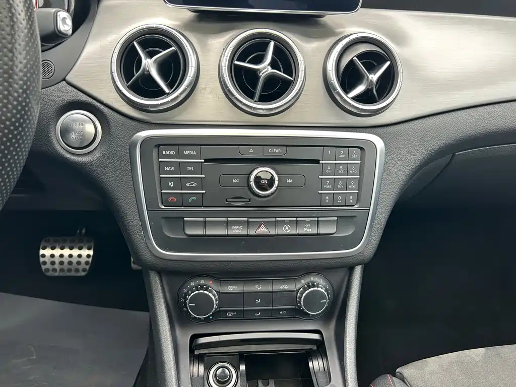 Mercedes-Benz CLA 2016 — фото 12