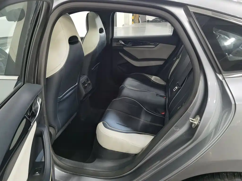 BYD Qin PLUS 2023 — фото 15