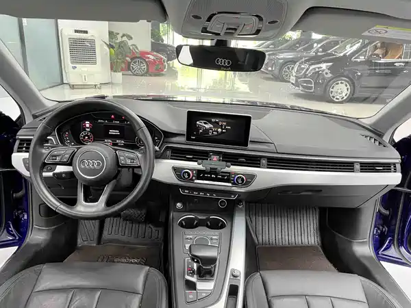Audi A4L 2019