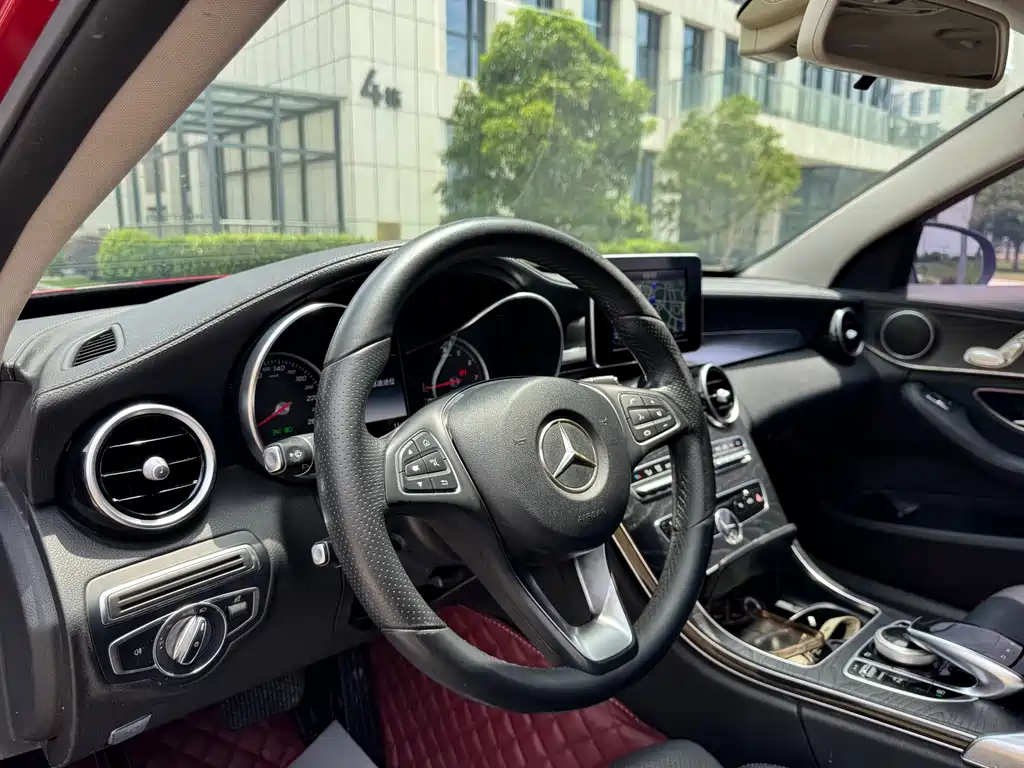 Mercedes-Benz C-Class 2017 — фото 30